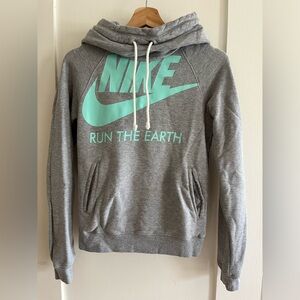 Nike Run The Earth Hoodie